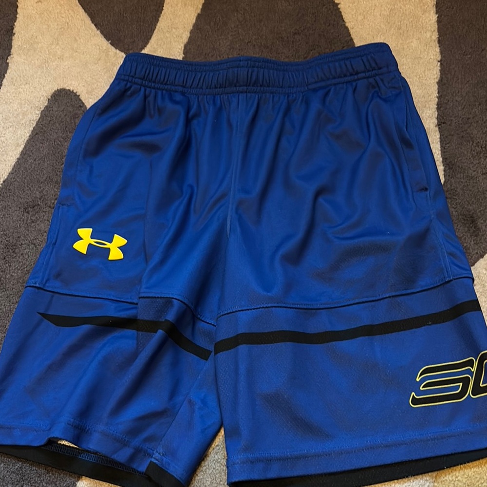 Under Armour Blue and Yellow Athletic Shorts Moisture-Wicking Performance